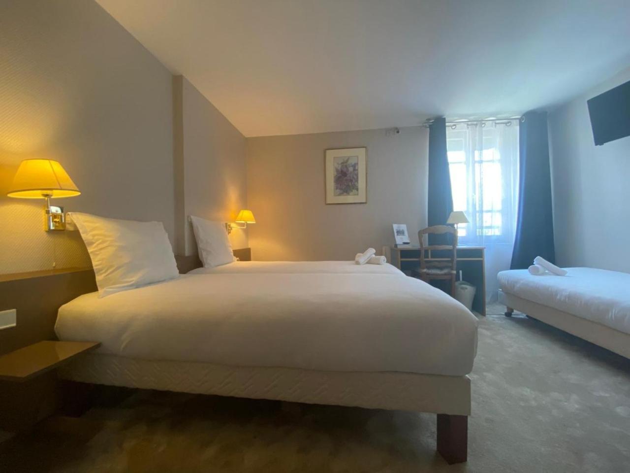 Hotel Paris Vesinet- Logis Hotel Restaurant Le Vésinet Dış mekan fotoğraf