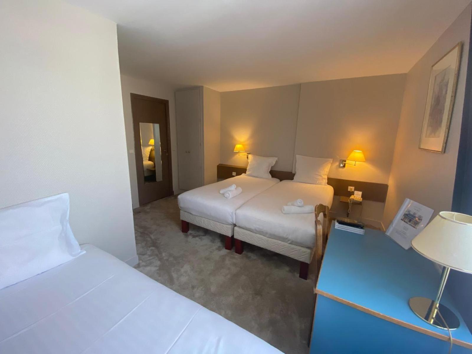 Hotel Paris Vesinet- Logis Hotel Restaurant Le Vésinet Dış mekan fotoğraf