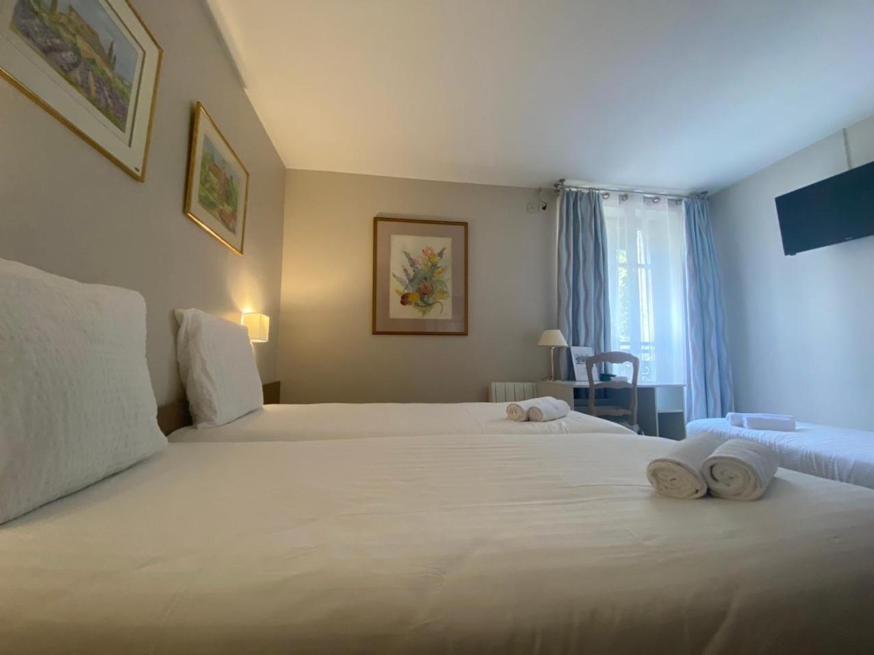 Hotel Paris Vesinet- Logis Hotel Restaurant Le Vésinet Dış mekan fotoğraf